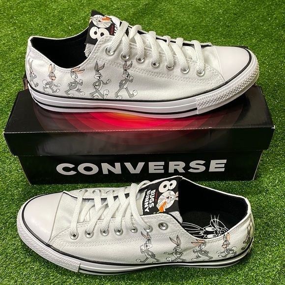 80th Anniversary Converse Bugs Bunny 🥕